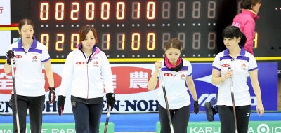Япония завоевала серебро в чемпионате мира по керлингу
